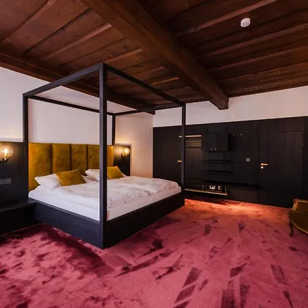 Otel Conti
