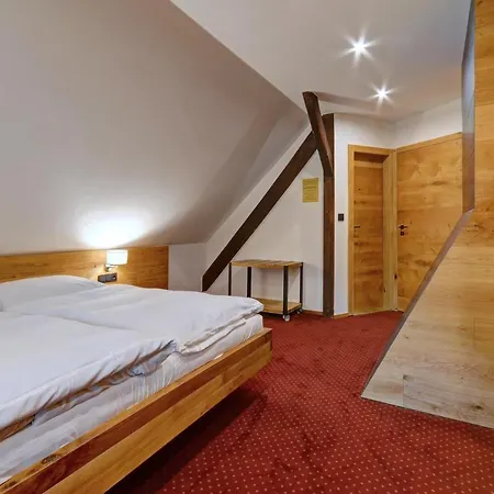 Conti 3*
